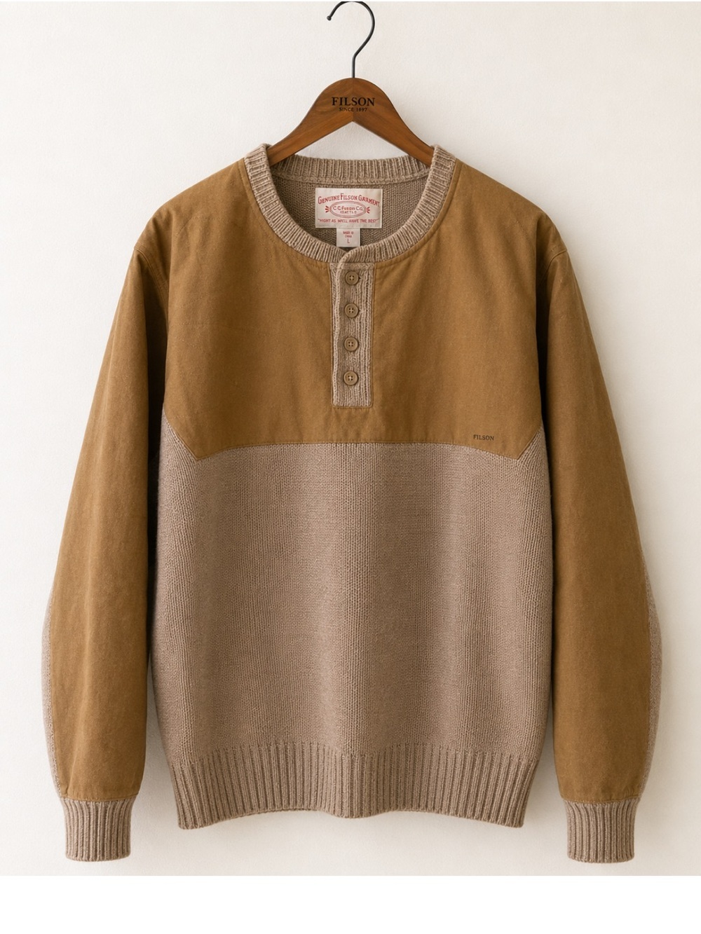 FILSON Henley Guide Sweater
Size Large